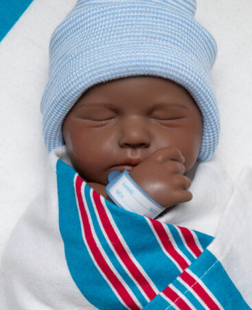 nurtura-cosy-cuddles-boy-full-body-silicone-reborn-headshot